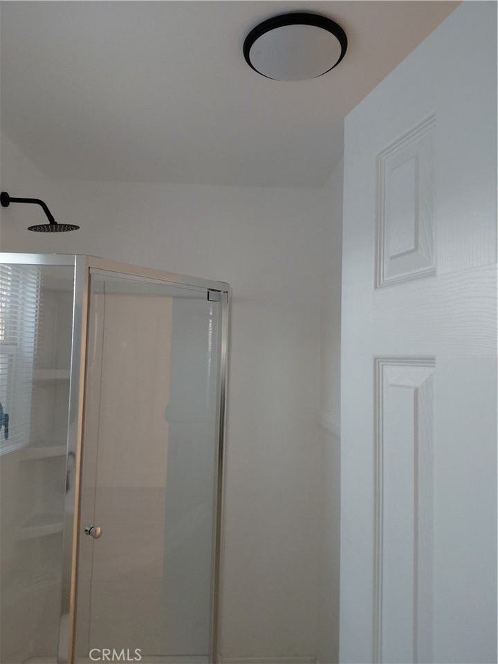 154 N 1st St - Photo 4 of 10