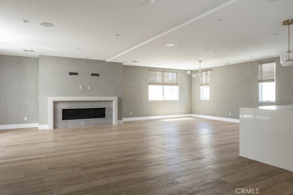 319 Jasmine Ave - Photo 6 of 15