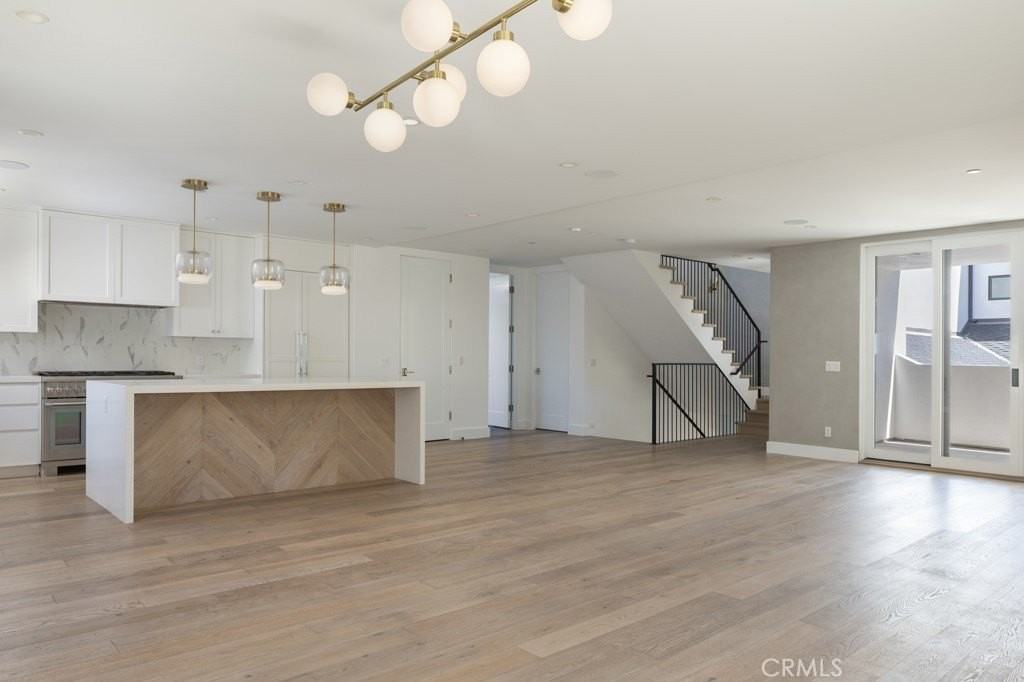 319 Jasmine Ave - Photo 7 of 15