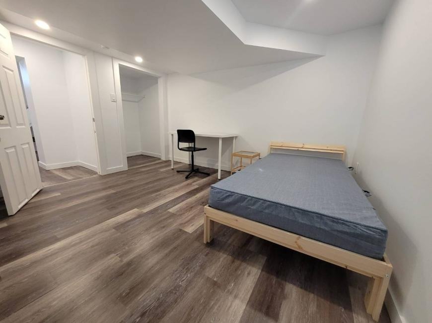 62 Ontario St Rm 8 - Photo 3 of 10