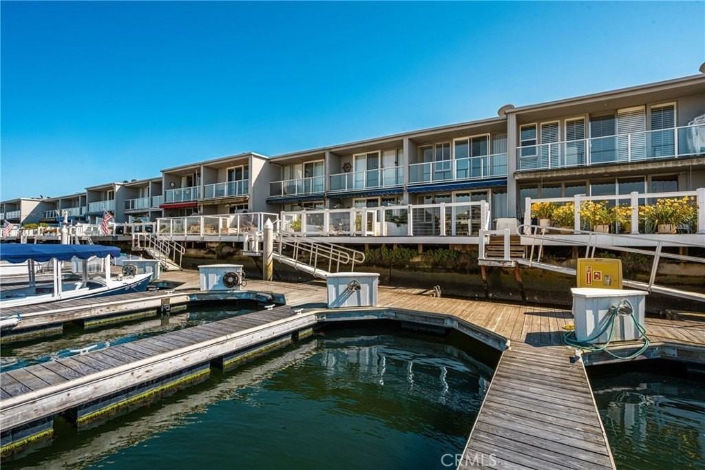 3965 Aladdin Dr - Photo 3 of 42