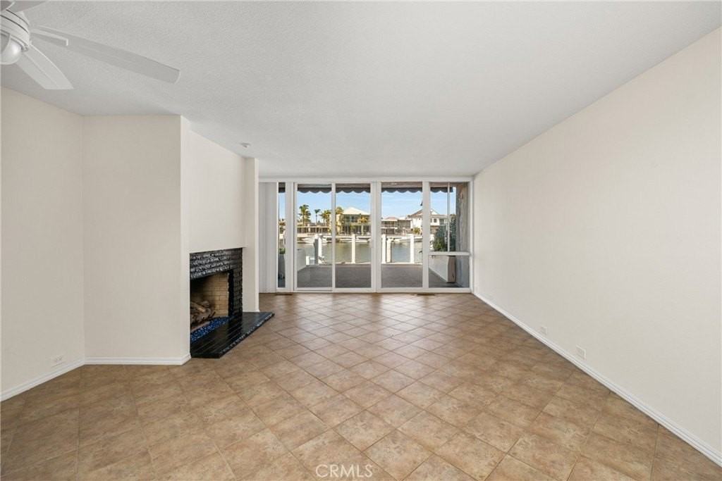 3965 Aladdin Dr - Photo 6 of 42