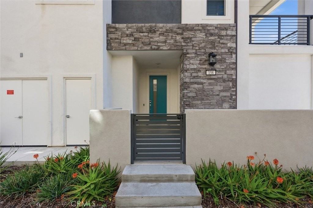 158 Restore - Photo 2 of 50