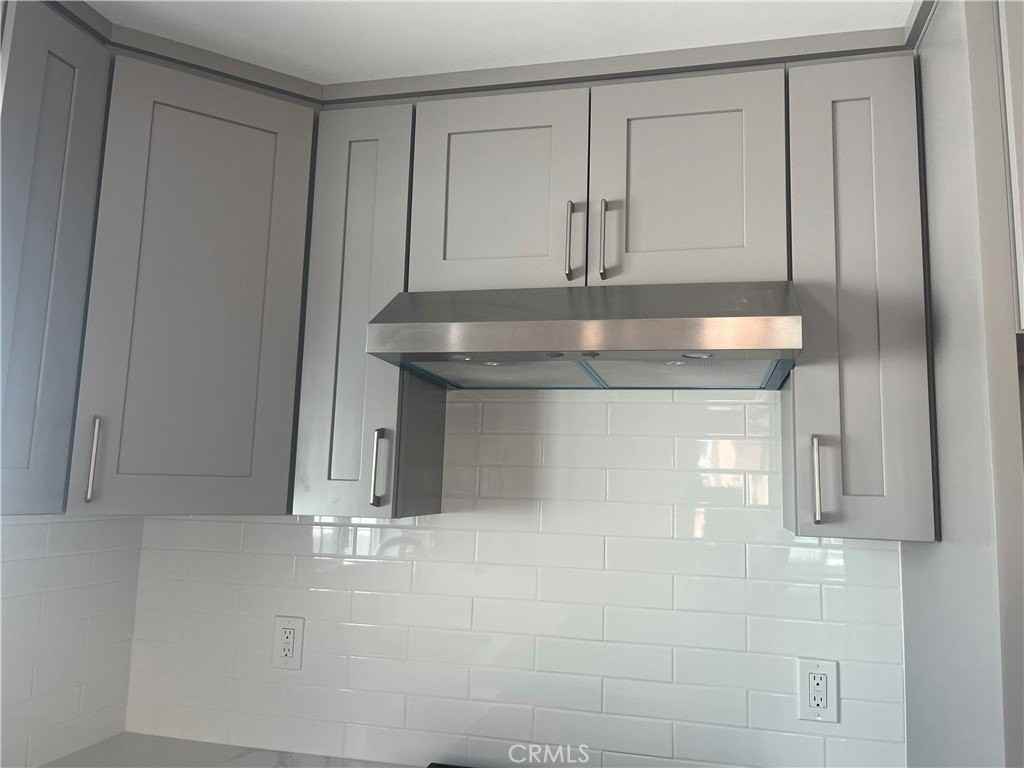 10840 Van Ruiten St - Photo 3 of 13