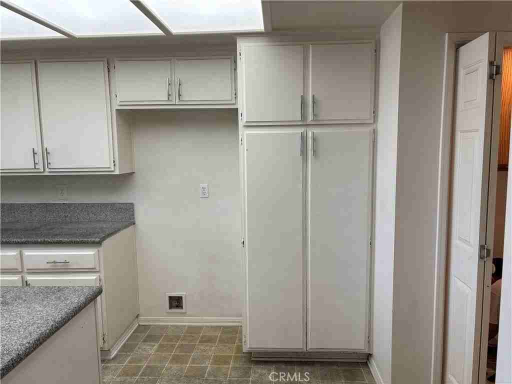 17215 Patronella Ave #A - Photo 7 of 19