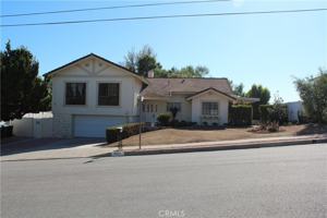 featured image of 4527 Stark Ave