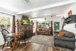 featured image of 185 Spruce Ln