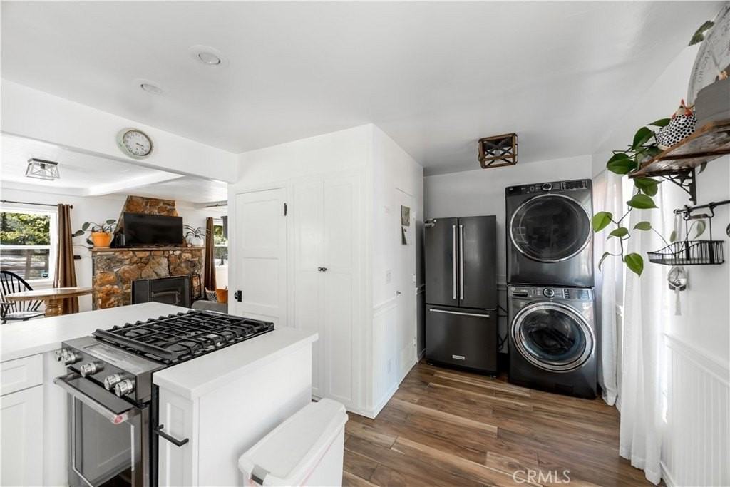 185 Spruce Ln - Photo 7 of 36