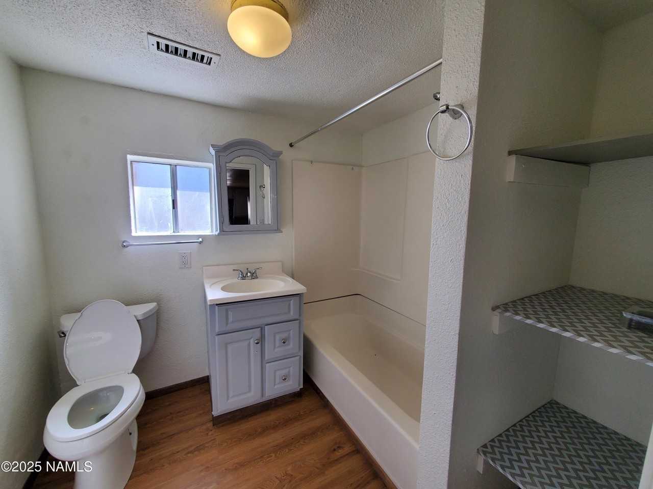 515 S O Leary St - Photo 5 of 29