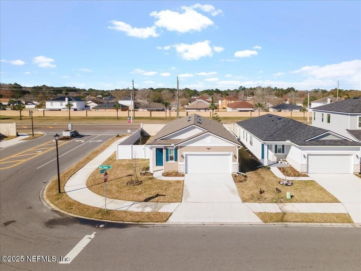 7212 Red Timber Rd - Photo 2 of 31