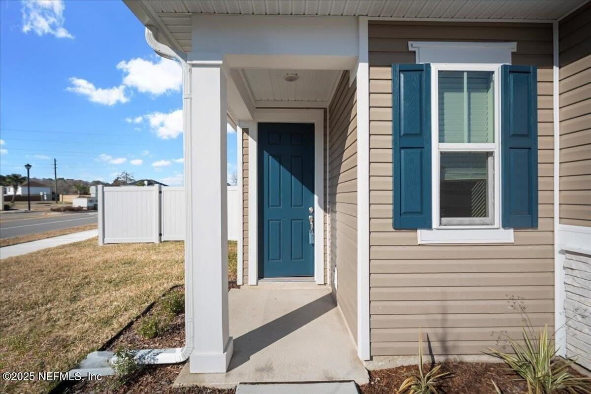 7212 Red Timber Rd - Photo 4 of 31