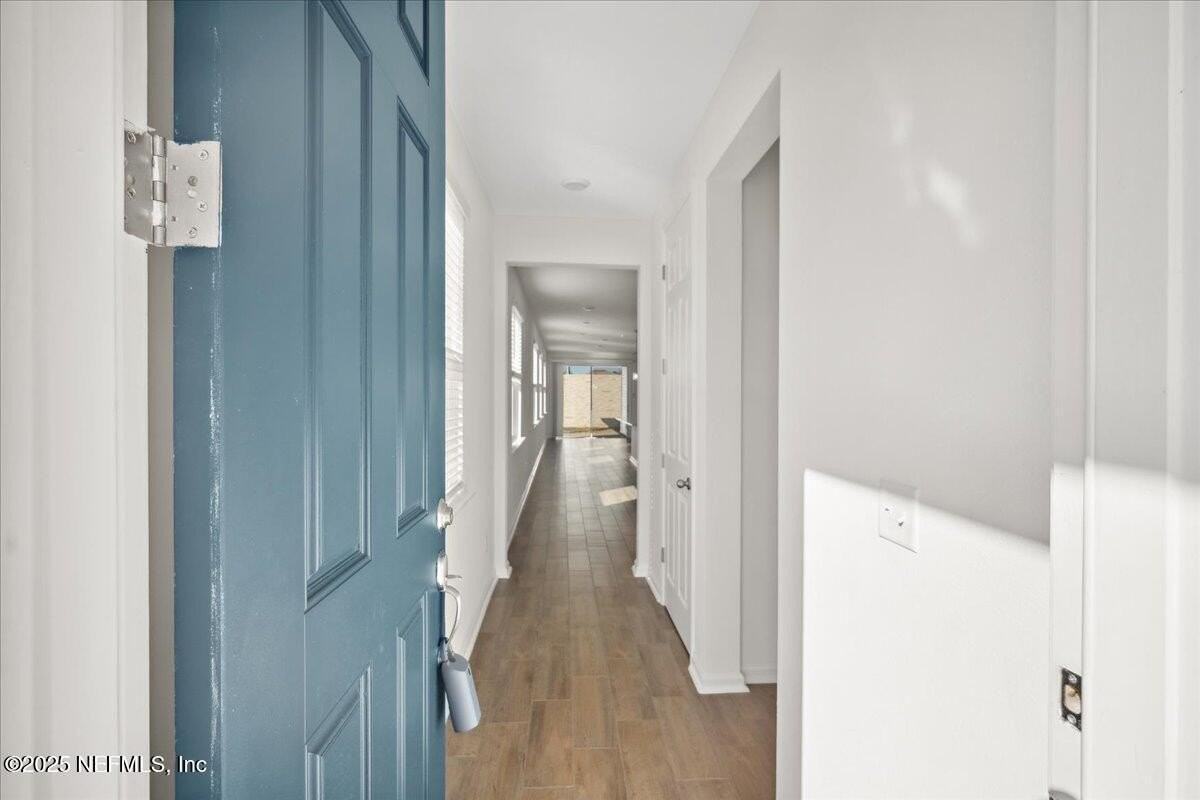 7212 Red Timber Rd - Photo 5 of 31