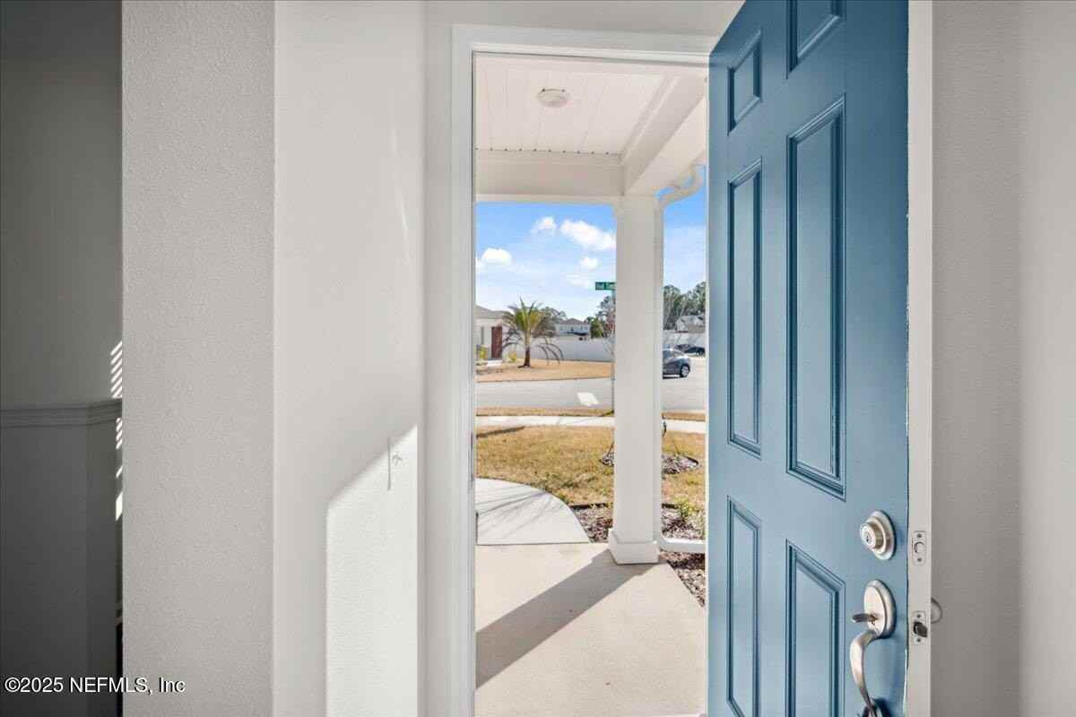 7212 Red Timber Rd - Photo 6 of 31