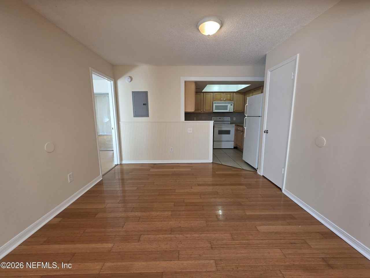 1603 Challenger Ct W #1603 - Photo 6 of 28