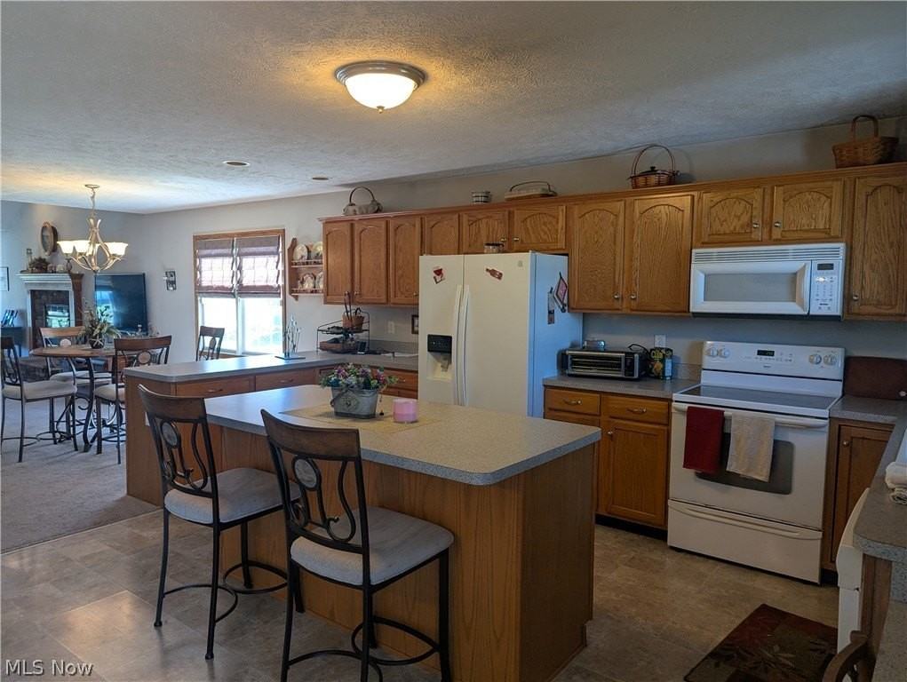 15070 Woodsong Dr - Photo 3 of 12