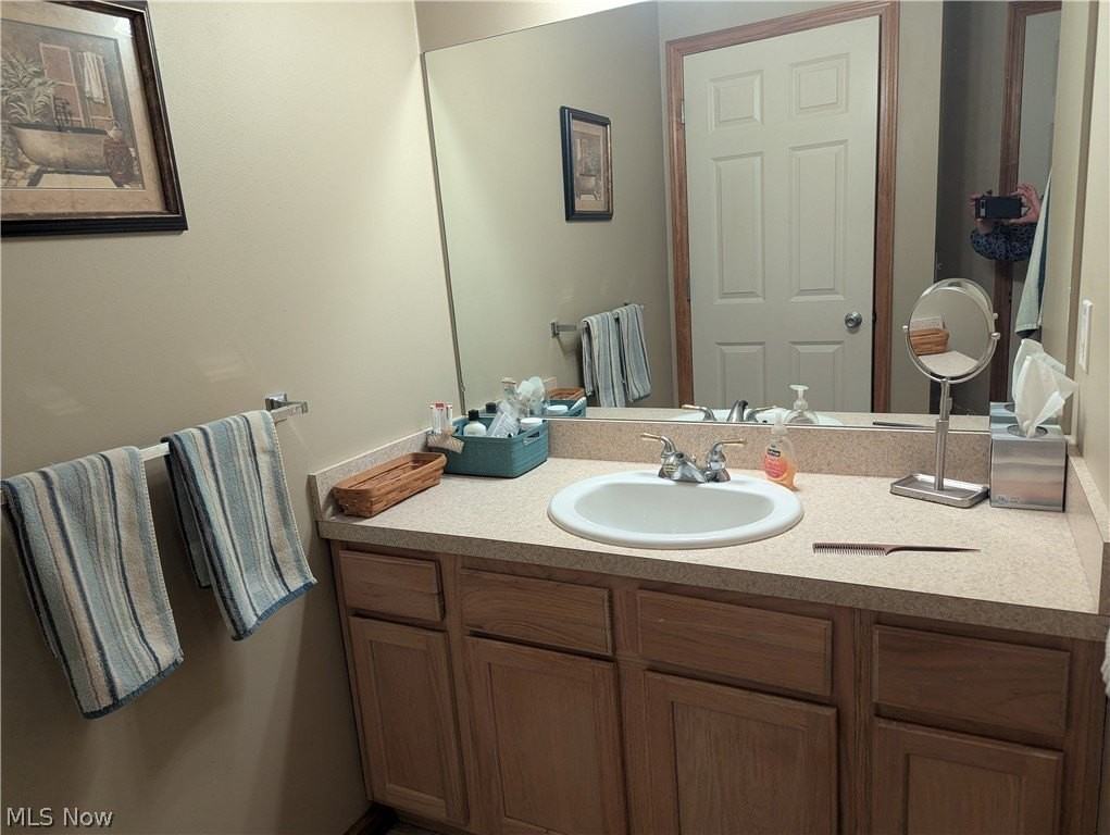 15070 Woodsong Dr - Photo 7 of 12