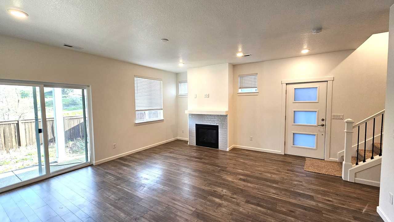 4206 S Waters Edge Way #1 - Photo 4 of 12