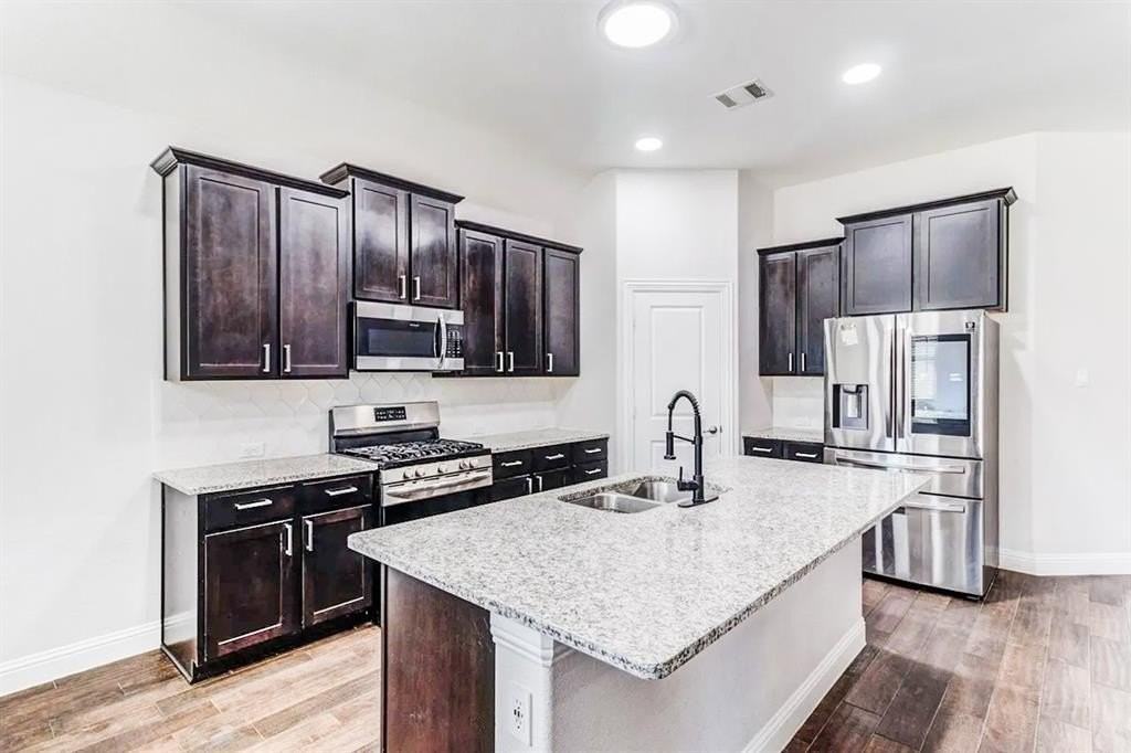 11324 Blaze St - Photo 4 of 20