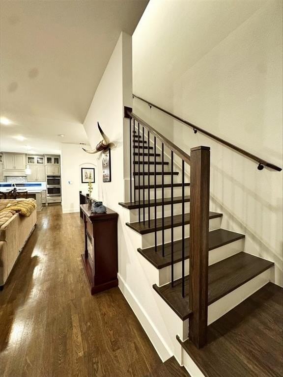 8117 Ardmore Ct - Photo 5 of 13