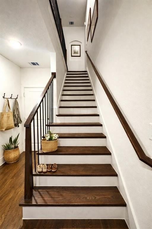 8117 Ardmore Ct - Photo 7 of 13