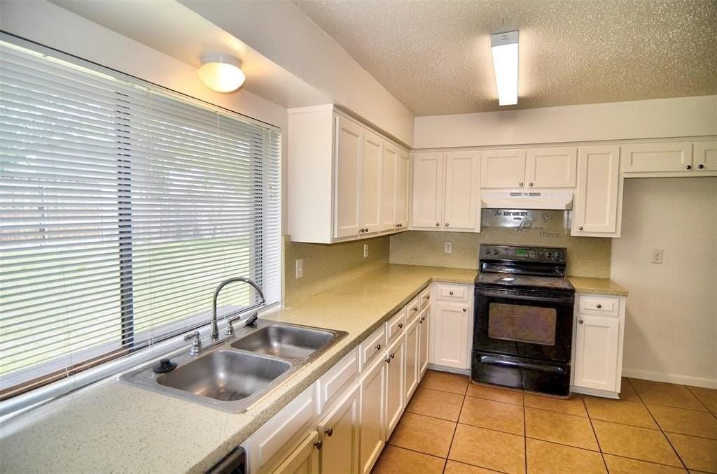 2017 Shenandoah Dr - Photo 4 of 10