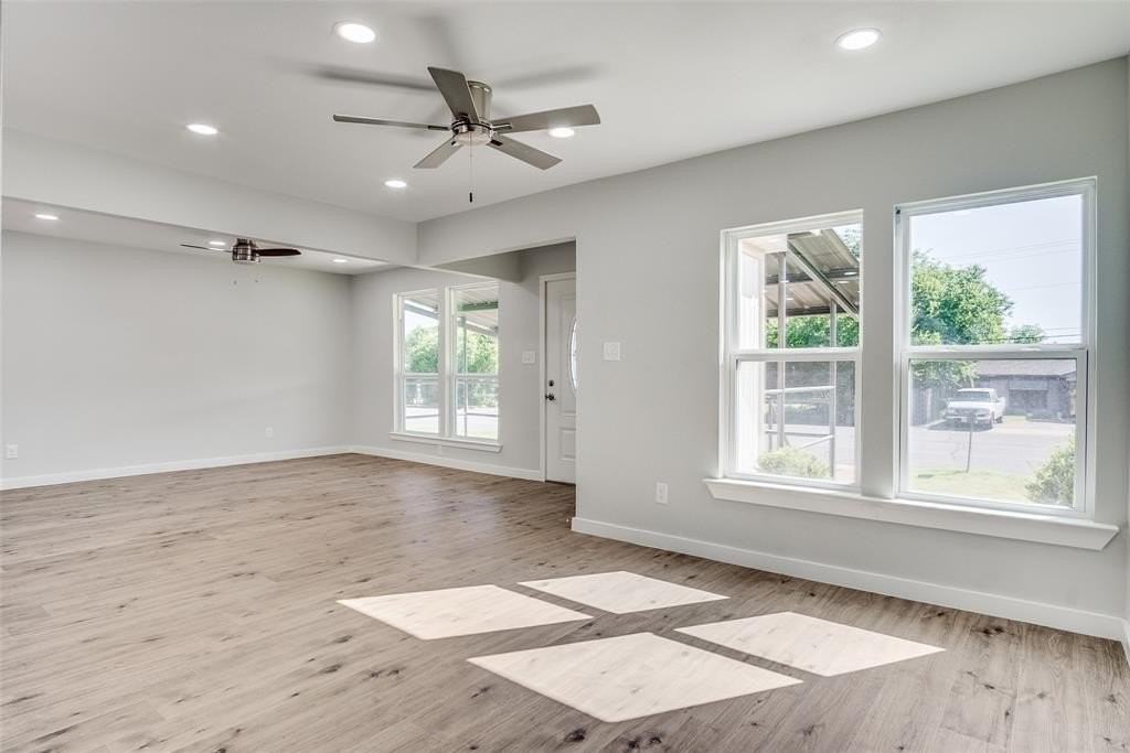 107 N Cherry Ln - Photo 3 of 25