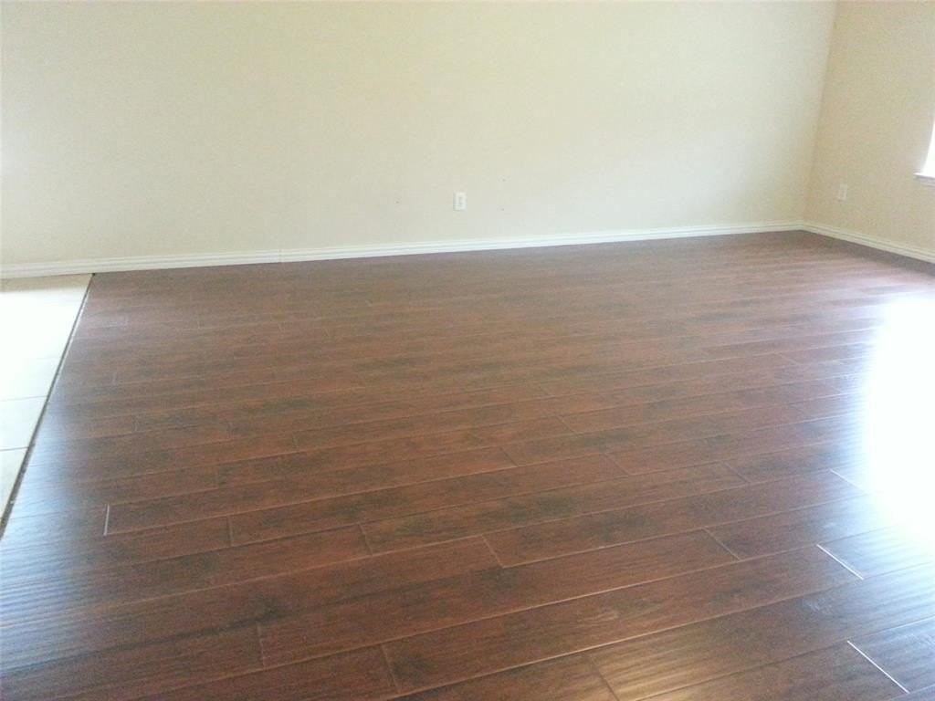 2209 Sun Creek Dr - Photo 7 of 20