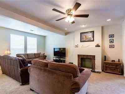 1817 Thomas Pl - Photo 6 of 19