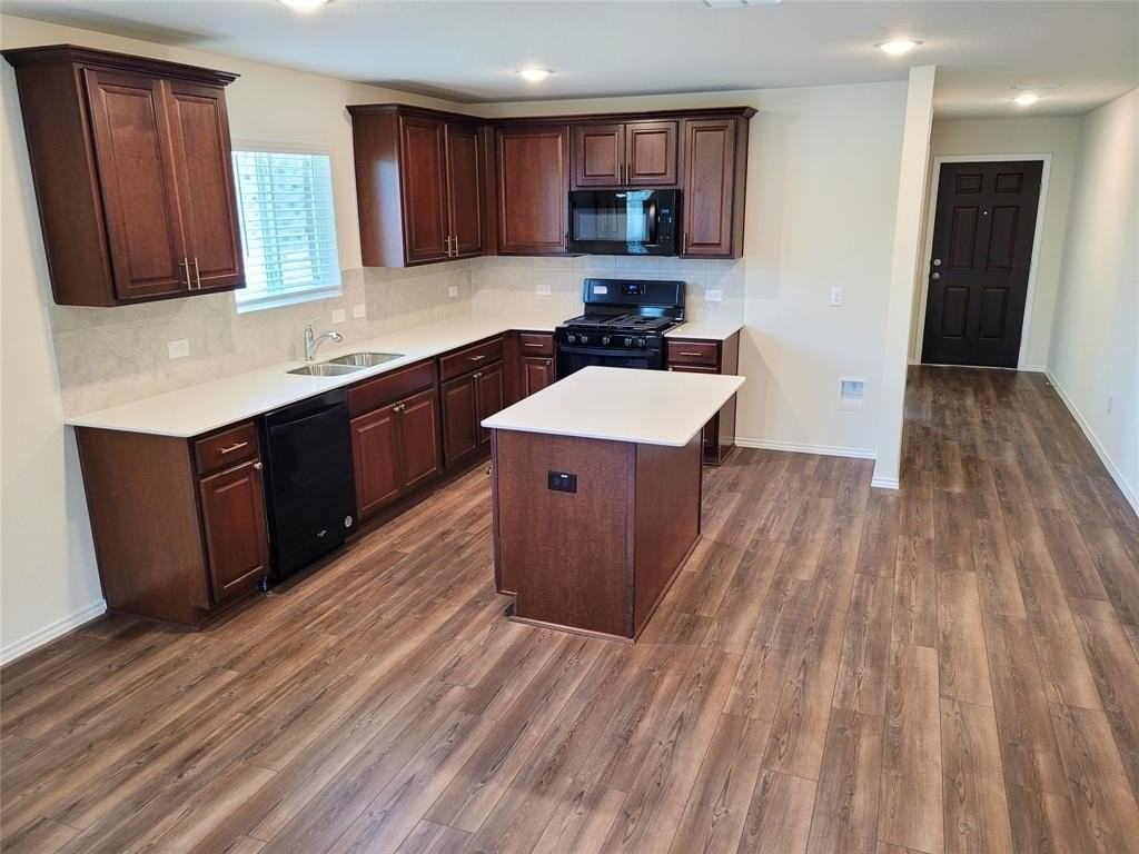 16029 Pemberly Way - Photo 2 of 19