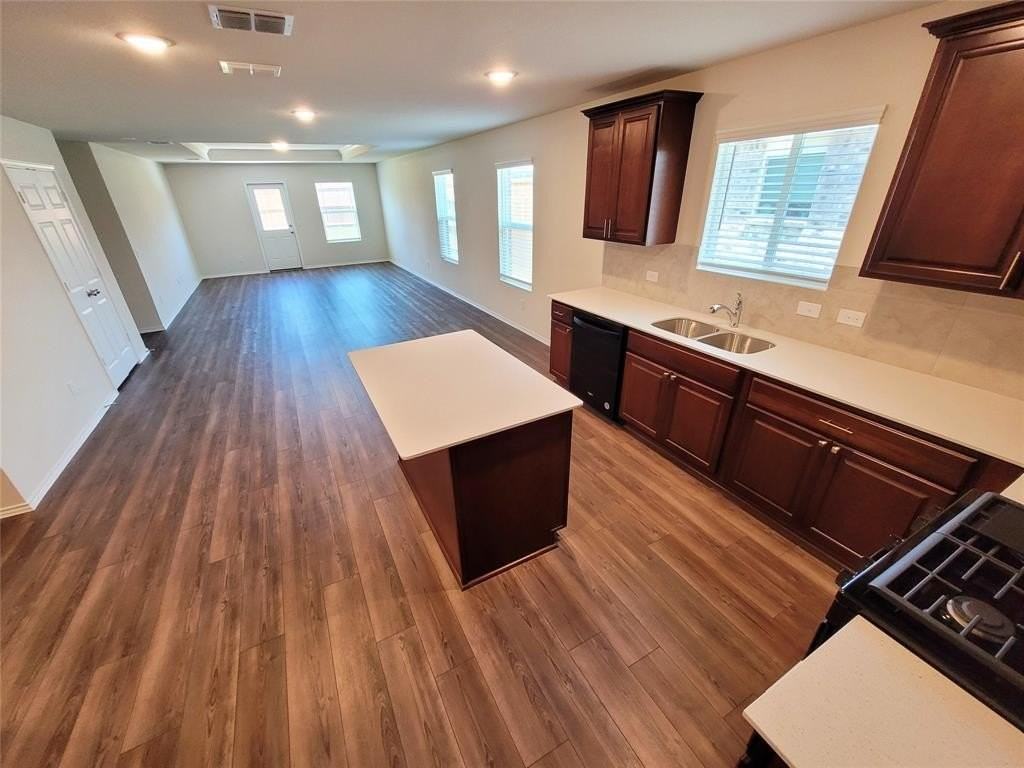 16029 Pemberly Way - Photo 6 of 19