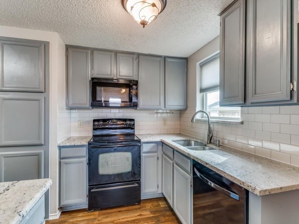 7124 Summerset Dr - Photo 7 of 25