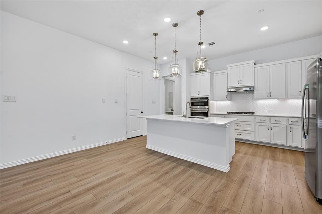 1163 Doris May Dr - Photo 4 of 28