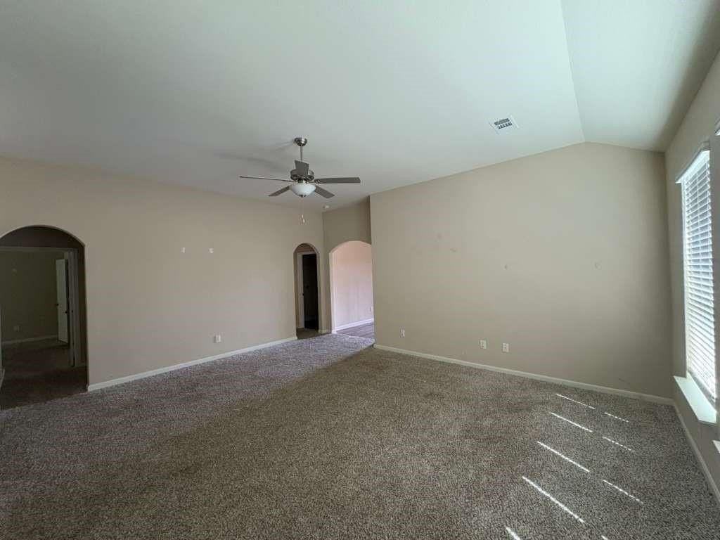 306 Golden Sands Ln - Photo 7 of 19