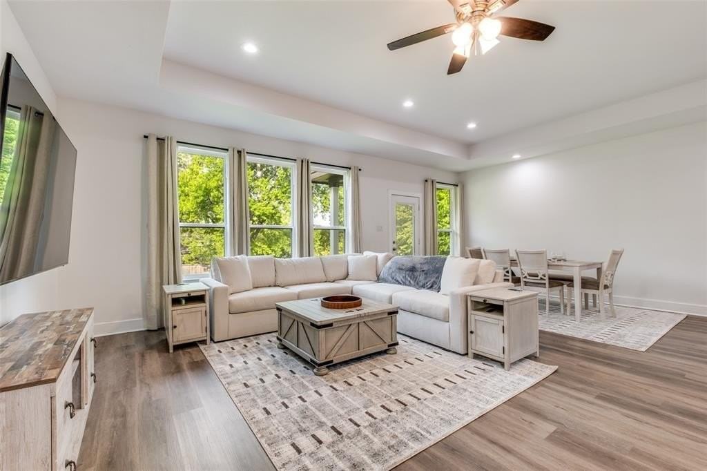 519 High St - Photo 2 of 13