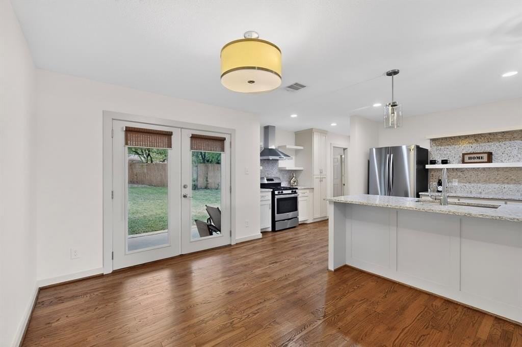 10314 Baronne Cir - Photo 5 of 29