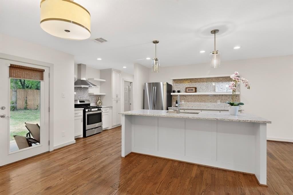 10314 Baronne Cir - Photo 6 of 29