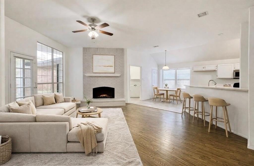 12002 Biloxi Dr - Photo 7 of 38