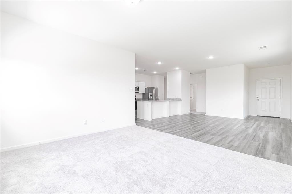 772 Wellington Dr - Photo 7 of 35