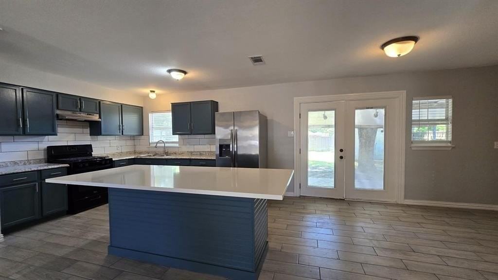 636 Highfall Dr - Photo 3 of 14