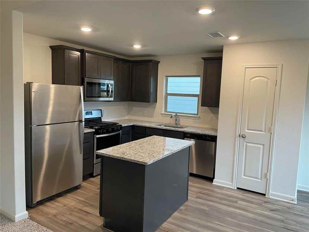 13613 Mineral Rd - Photo 6 of 20