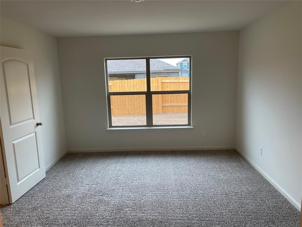 13613 Mineral Rd - Photo 7 of 20