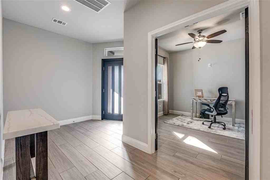 1415 Diceman Ave - Photo 2 of 20