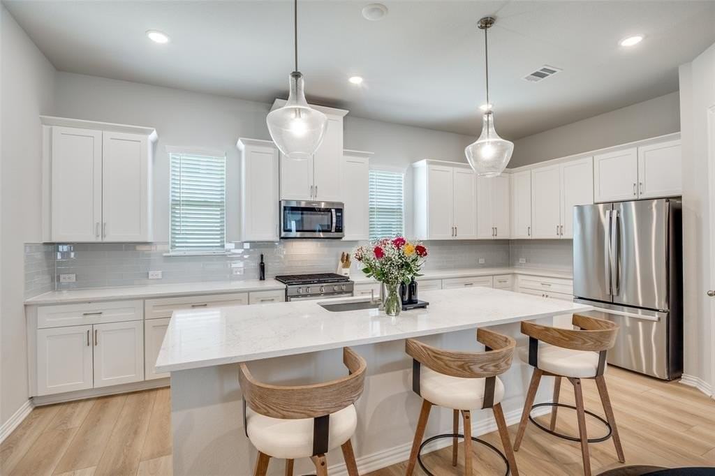 7551 Millingston Rd - Photo 6 of 34