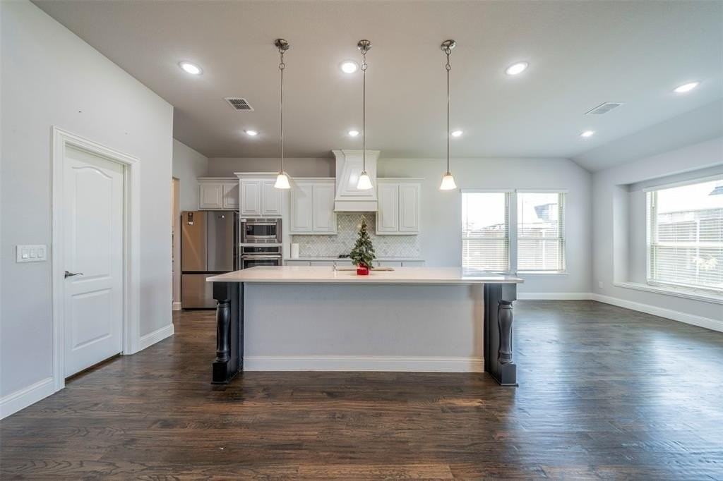 9489 Autumn Glen Dr - Photo 6 of 33