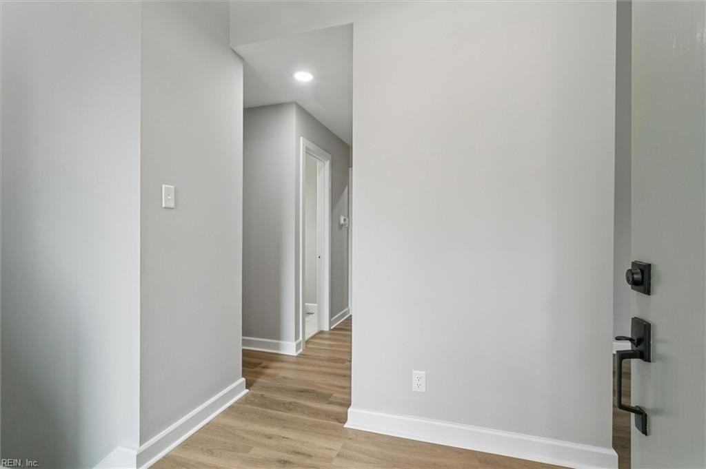 25 Ensign Spence - Photo 6 of 50