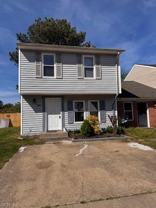 726 Wolftrap Ln - Photo 1 of 1