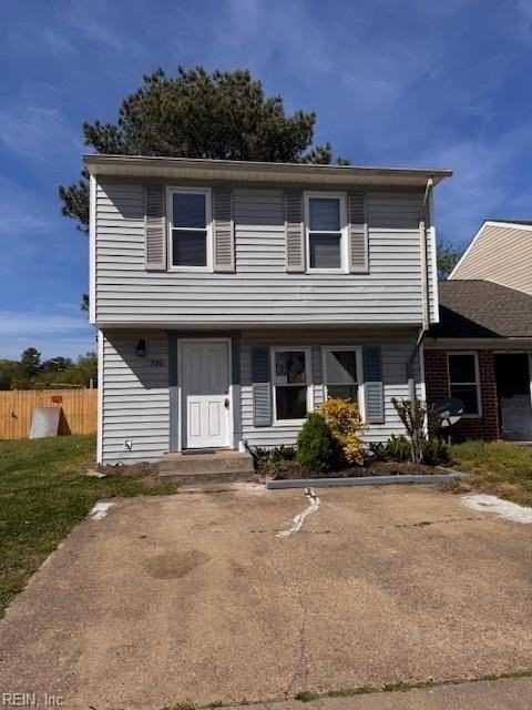 726 Wolftrap Ln - Photo 2 of 46