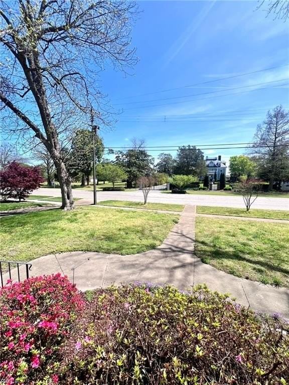 1501 Chesapeake Ave - Photo 5 of 50