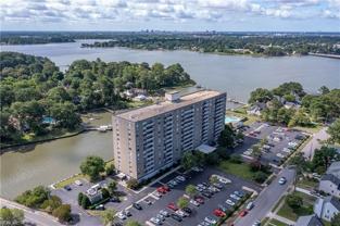 7320 Glenroie Ave #10E - Photo 1 of 1