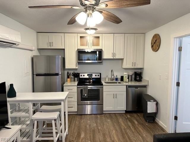 1500 W Ocean View Ave #A - Photo 6 of 9